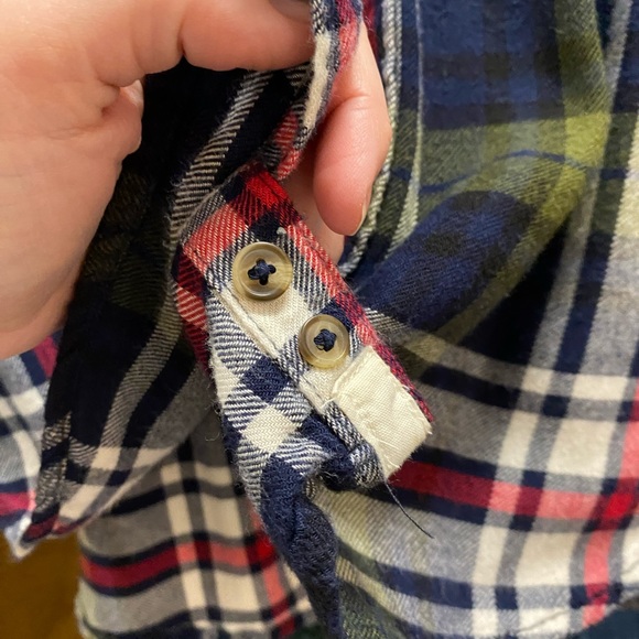American Eagle Women’s Flannel Navy/Green - Picture 3 of 6